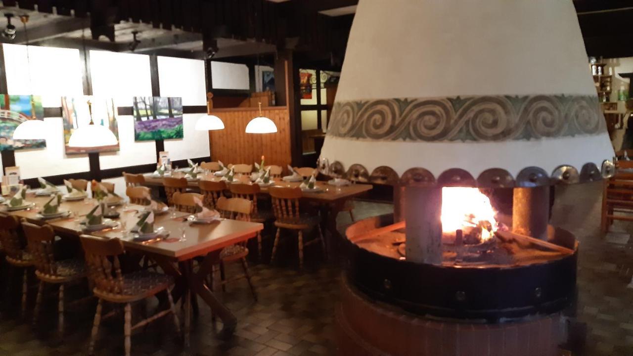 Akzent Hotel Zur Wasserburg - Hotel Garni Bed & Breakfast Harpstedt Ngoại thất bức ảnh