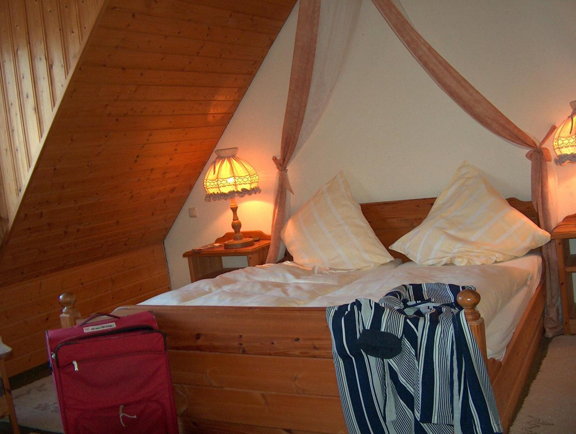 Akzent Hotel Zur Wasserburg - Hotel Garni Bed & Breakfast Harpstedt Ngoại thất bức ảnh