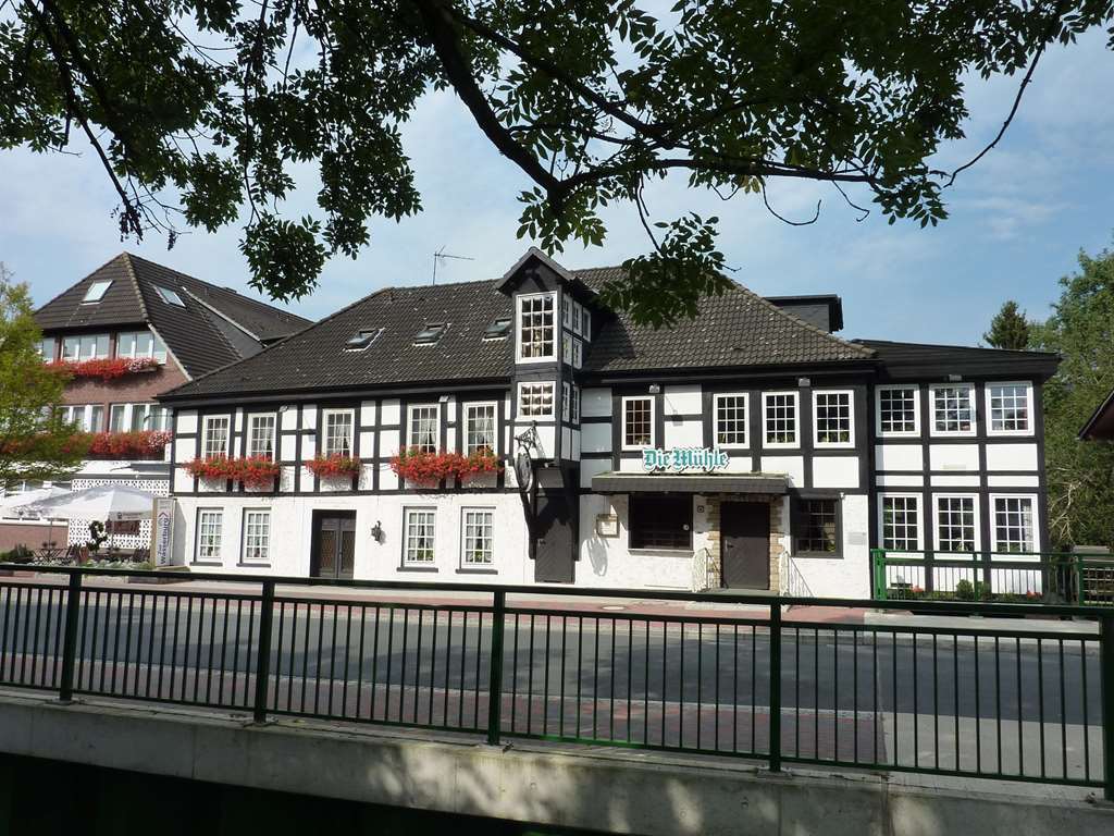 Akzent Hotel Zur Wasserburg - Hotel Garni Bed & Breakfast Harpstedt Ngoại thất bức ảnh