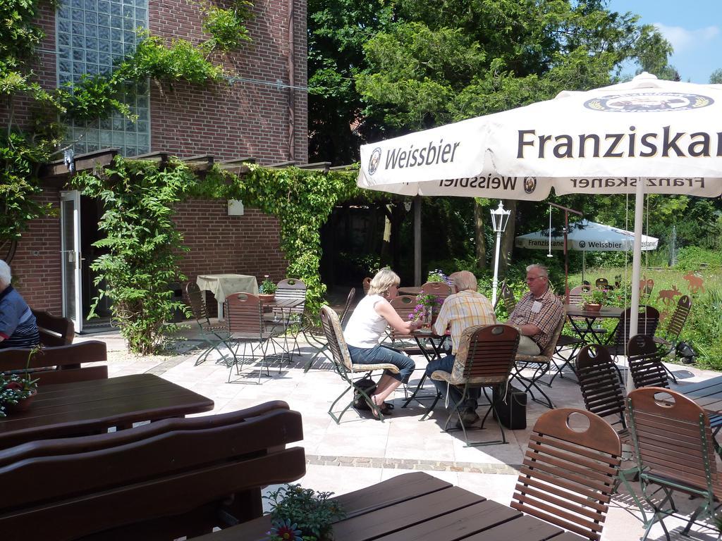 Akzent Hotel Zur Wasserburg - Hotel Garni Bed & Breakfast Harpstedt Ngoại thất bức ảnh