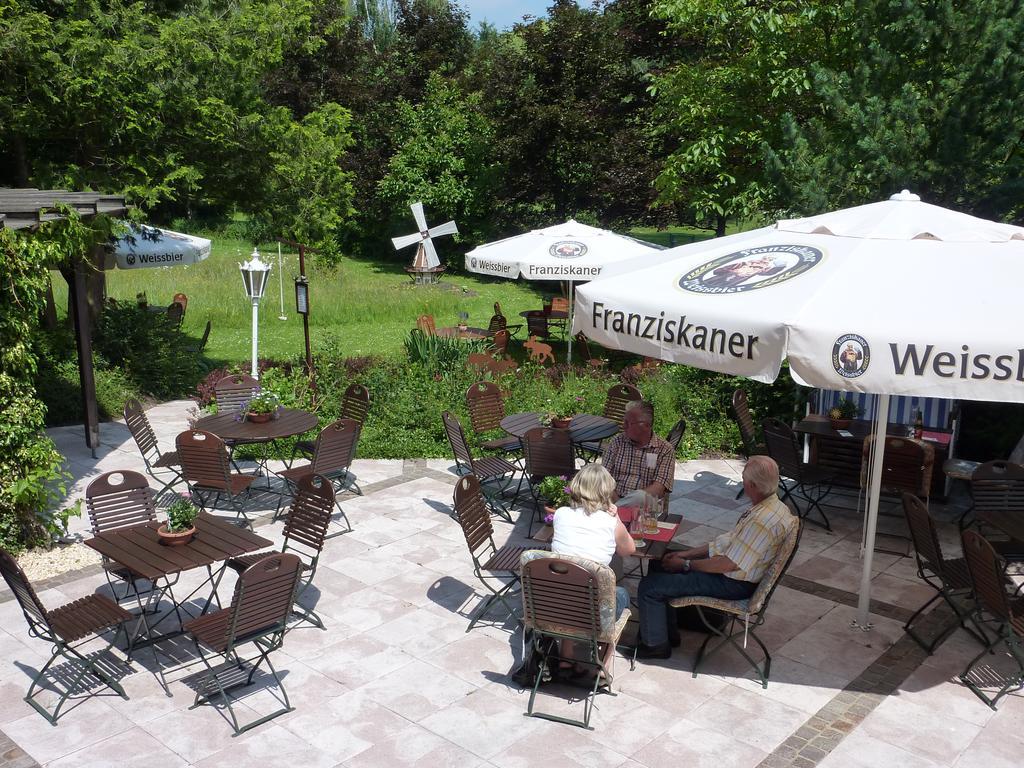 Akzent Hotel Zur Wasserburg - Hotel Garni Bed & Breakfast Harpstedt Ngoại thất bức ảnh