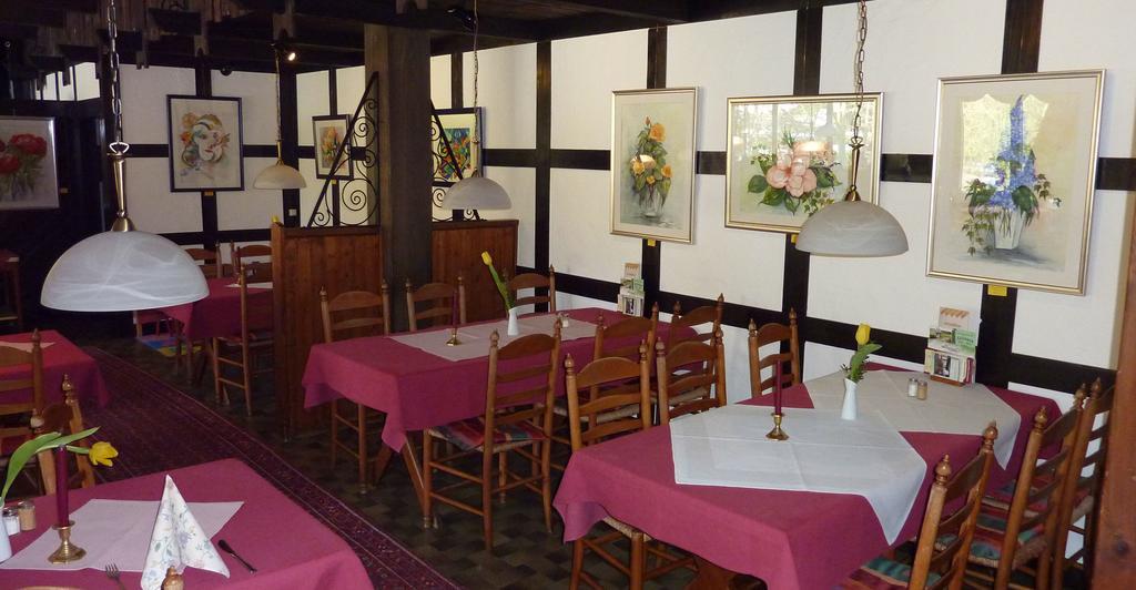 Akzent Hotel Zur Wasserburg - Hotel Garni Bed & Breakfast Harpstedt Ngoại thất bức ảnh